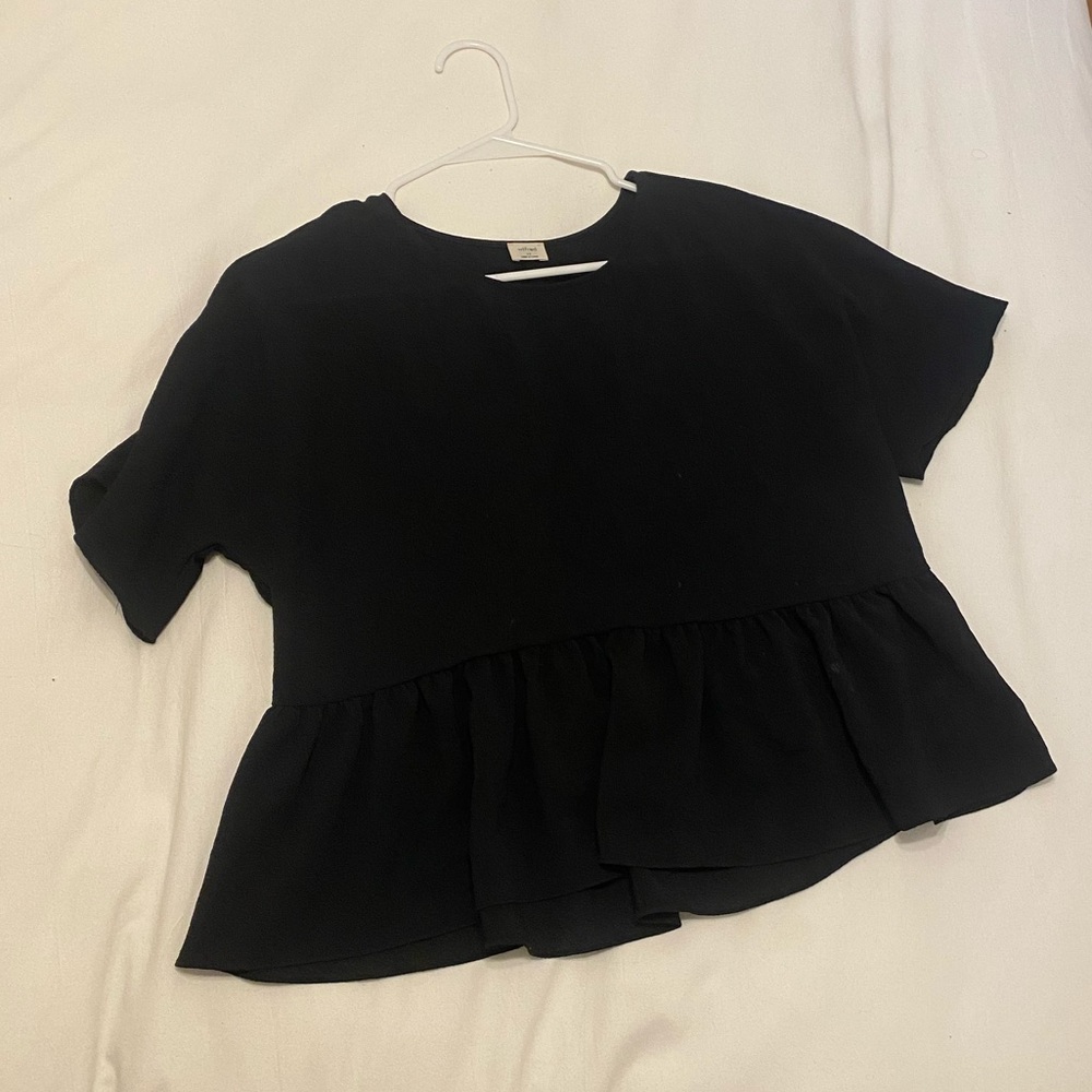 Aritzia Wilfred black top